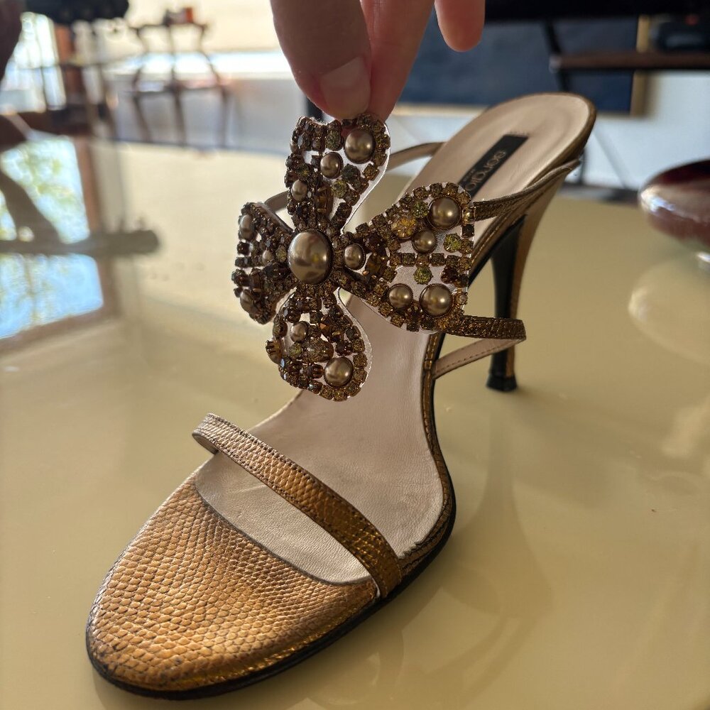 Sergio Rossi Gold Leather Pearl & Crystal Bow Sandal Heels – Size 38